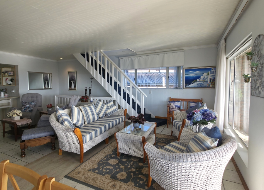 3 Bedroom Property for Sale in Wavecrest Eastern Cape